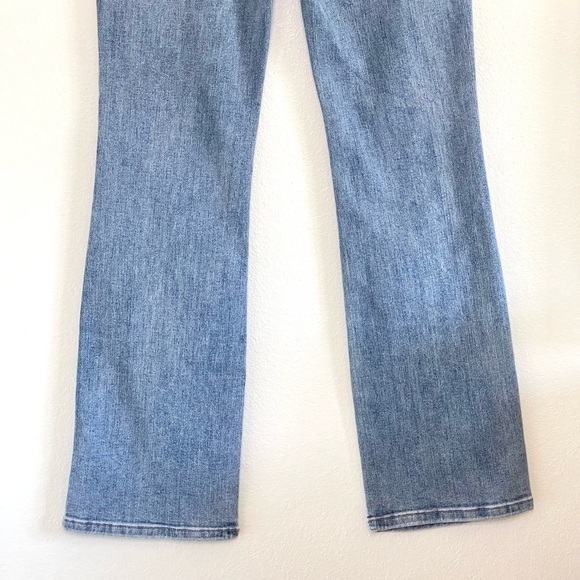 NWT Judy Blue High Waist Slim Bootcut Slit Hem Jean Light Wash 3 / 26 - Picture 6 of 14